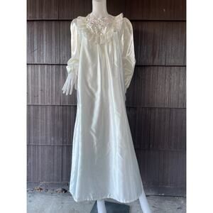 🔥VTG Elise Stevens Satin Shiny Nightgown Puffy Sleeve Prairie Cottage core